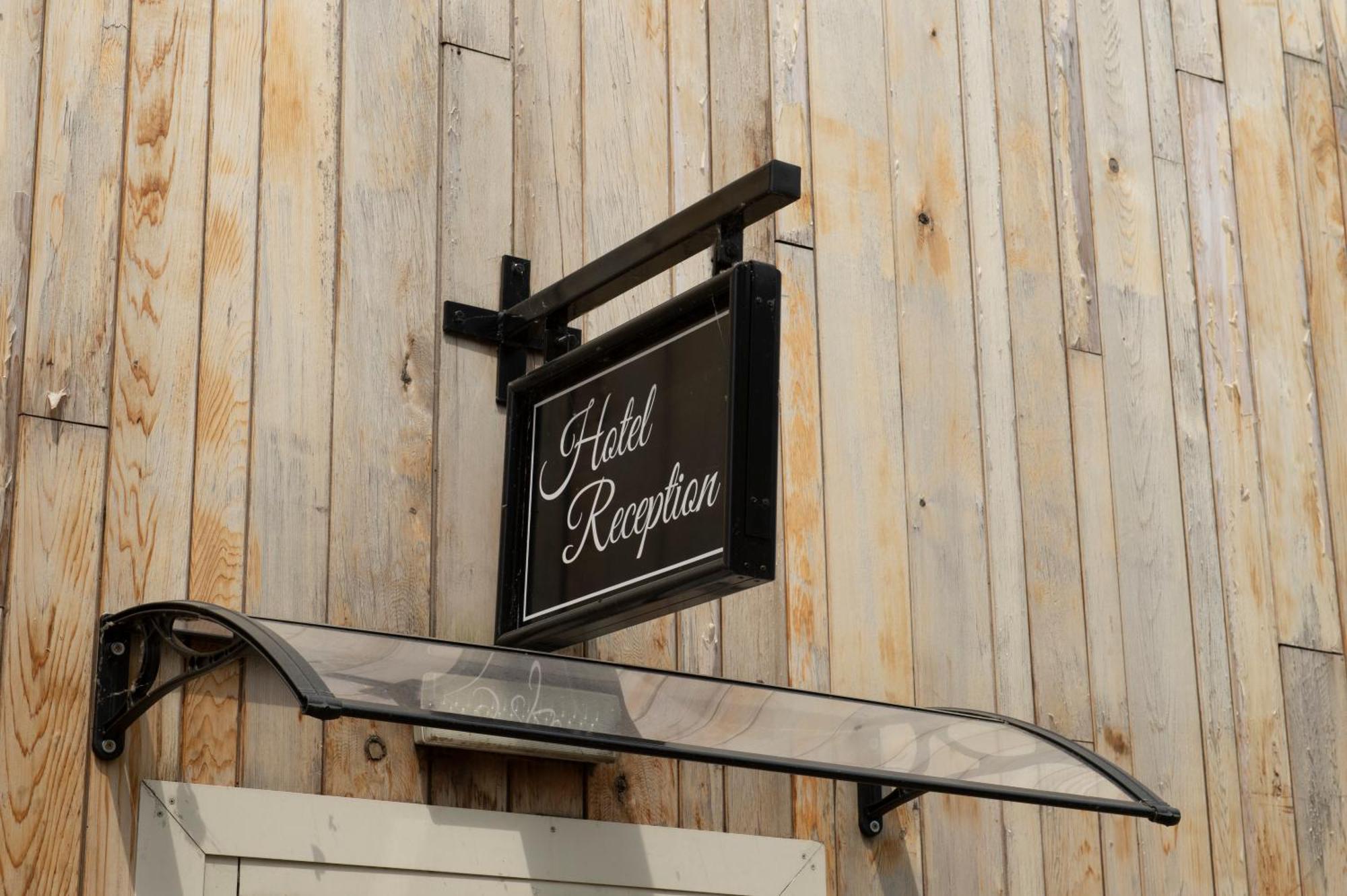 Sandford House Hotel Wetherspoon Хантингдон Экстерьер фото