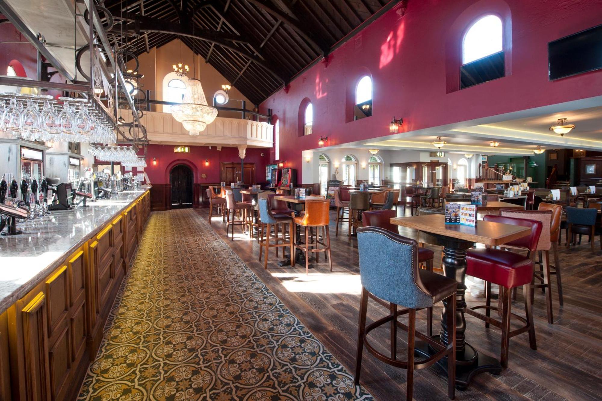 Sandford House Hotel Wetherspoon Хантингдон Экстерьер фото