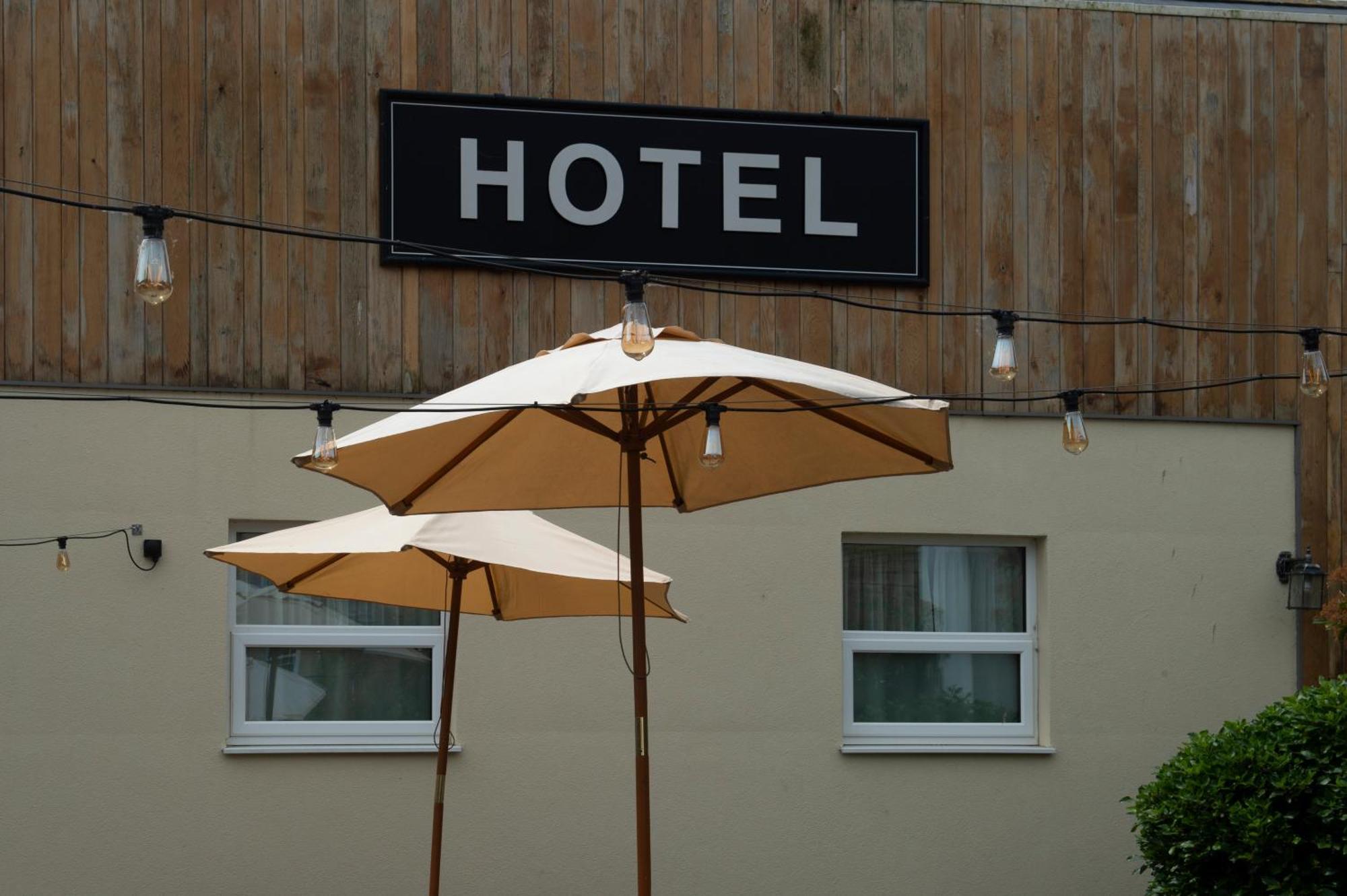 Sandford House Hotel Wetherspoon Хантингдон Экстерьер фото