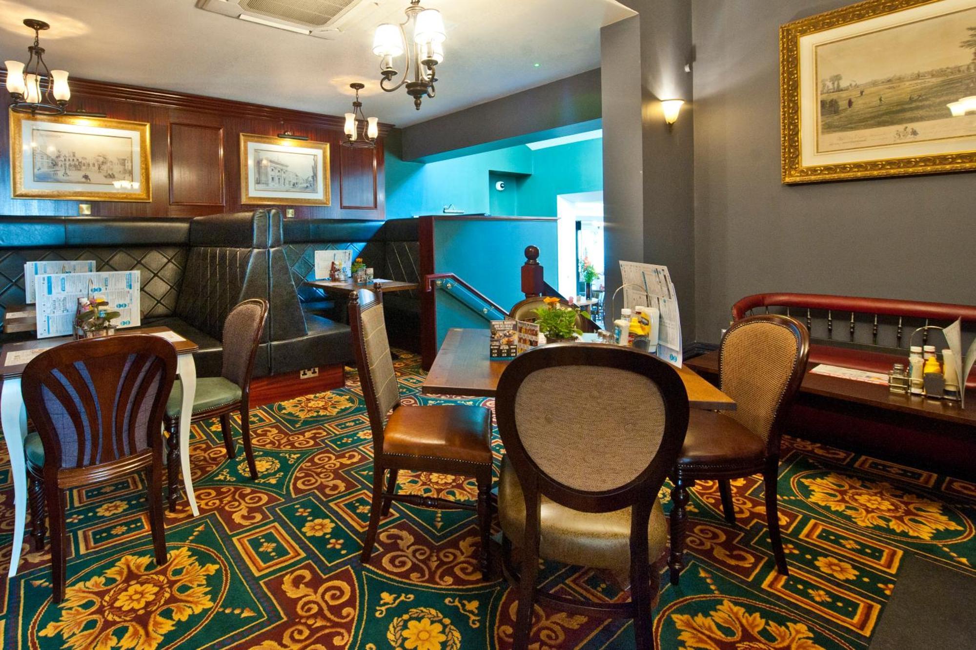 Sandford House Hotel Wetherspoon Хантингдон Экстерьер фото