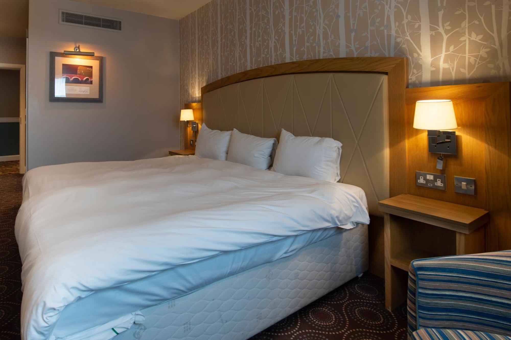 Sandford House Hotel Wetherspoon Хантингдон Экстерьер фото