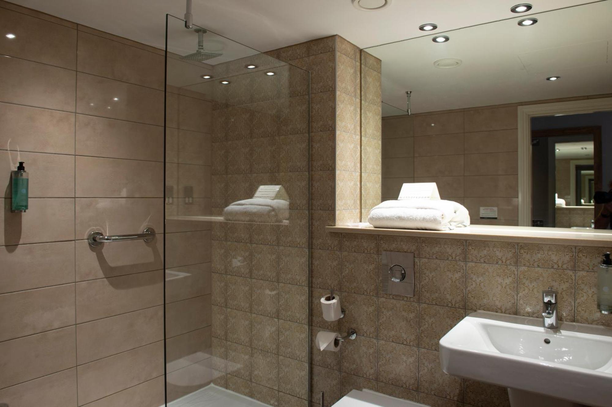 Sandford House Hotel Wetherspoon Хантингдон Экстерьер фото